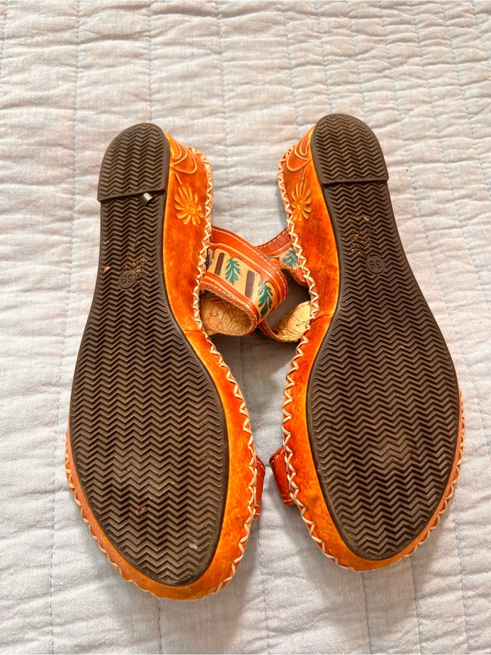 Artisan Orange Leather Sandals with Green Floral Accent - Picture 4 of 6
